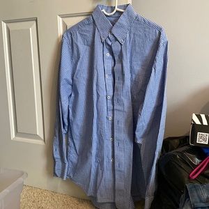 Blue checkered Izod Button down long sleeve